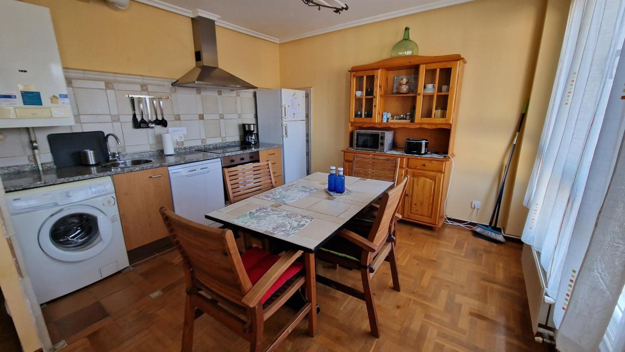 Apartamento Parque Del Oeste Овьедо Экстерьер фото